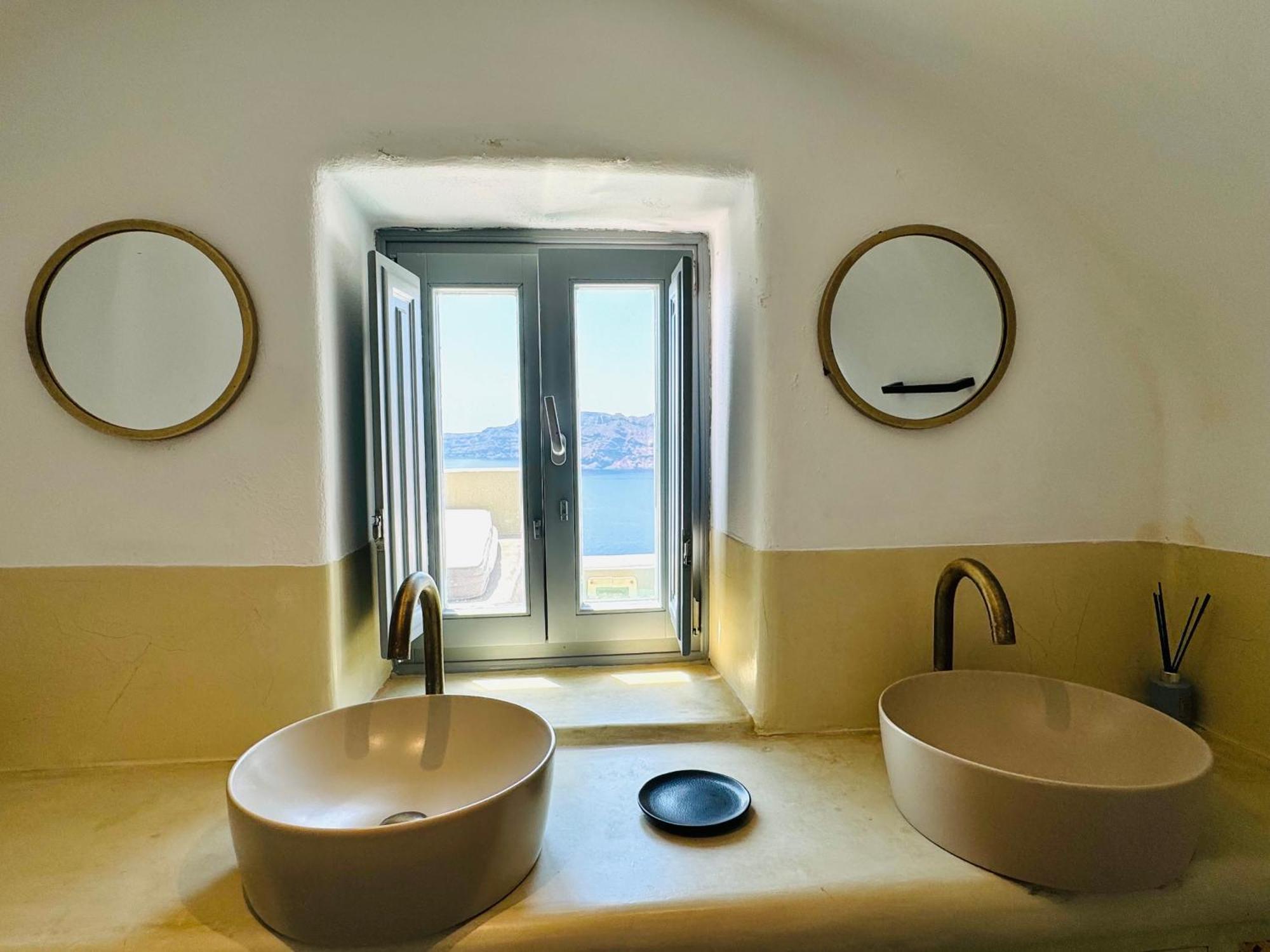 Santoroia Luxury Suites By Caldera Houses المظهر الخارجي الصورة